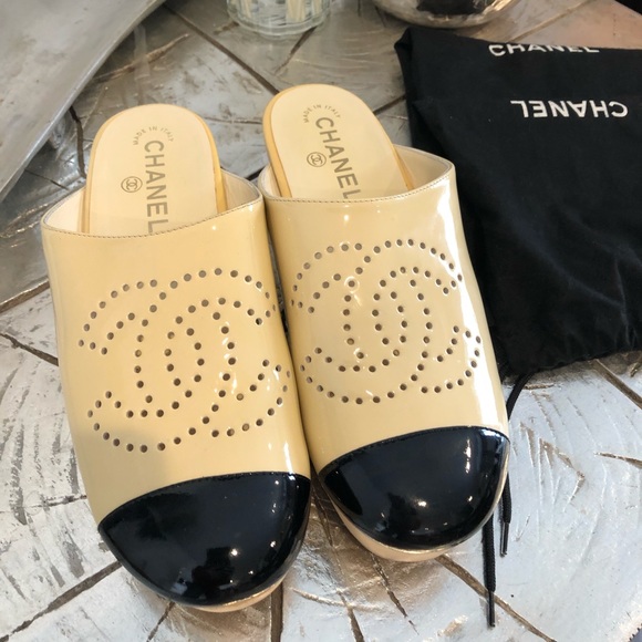 Chanel Sandals - Picture 3 of 8